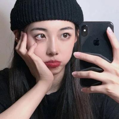 九尾藏不住